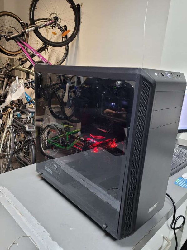 Be quiete Gaming Pc I7-9700k CPU | I7-9700k CPU 3 |6GHz | 16Gb RAM | 475Gb SSD | NVIDIA GeForce RTX 2070 8Gb | Zustand: Sehr Gut