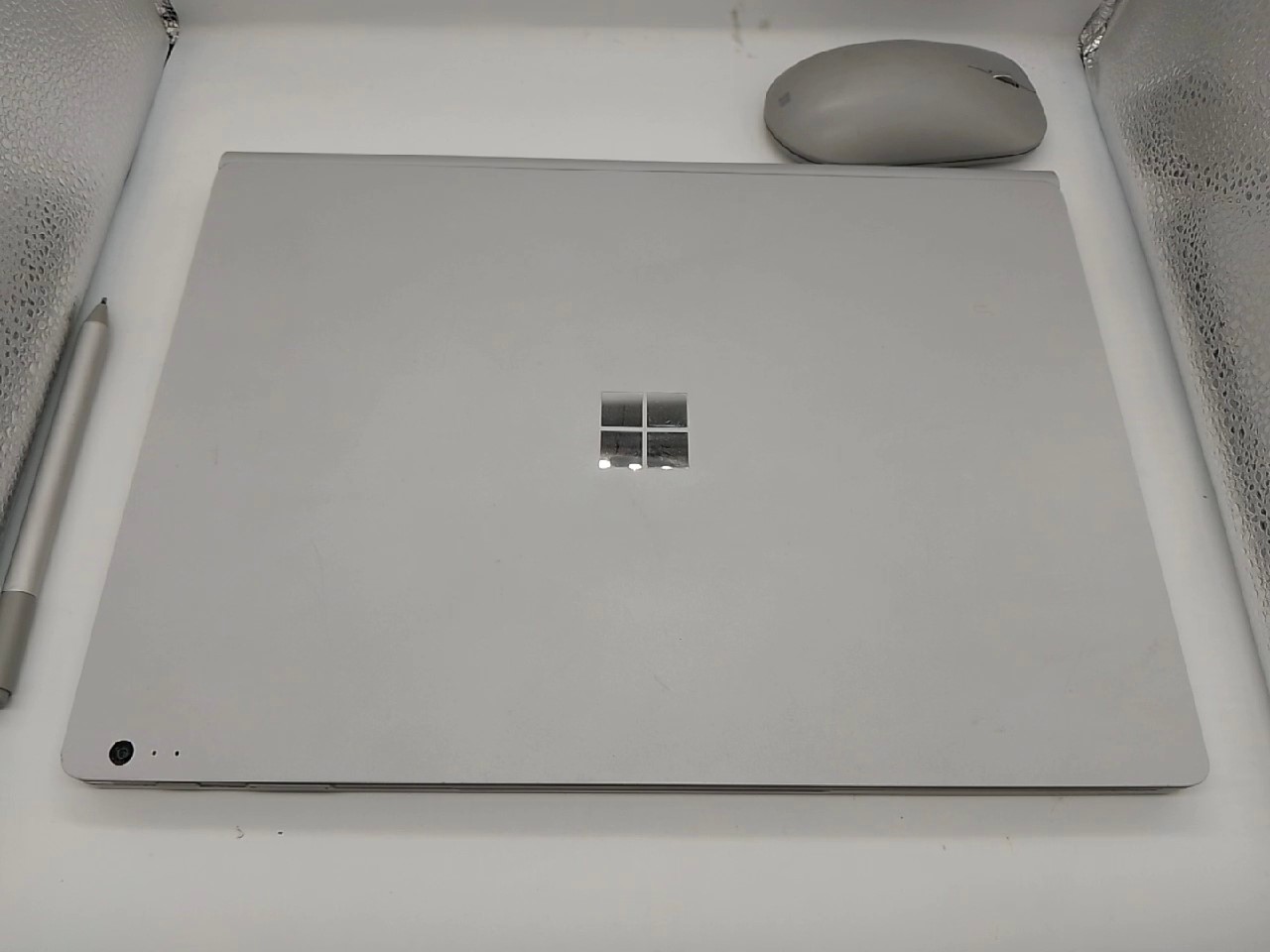 Microsoft Surface Book 2 | i5-8350U | 8GB RAM | 256GB SSD | Win10 mit PEN und Maus | Zustand: Sehr Gut – Bild 4