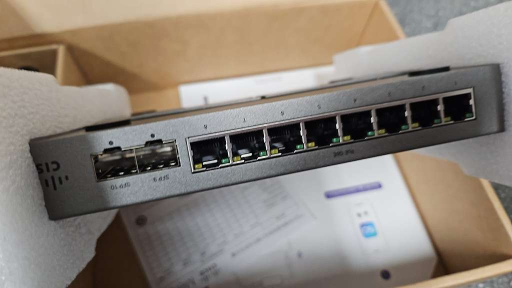 Cisco 8 Port Poe Switch Gs110 | mit Originalverpackung | Zustand: Wie Neu – Bild 2