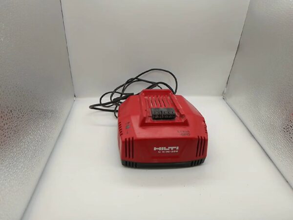 Hilti C4/36-350 Ladegerät | 430W | Zustand: Sehr Gut