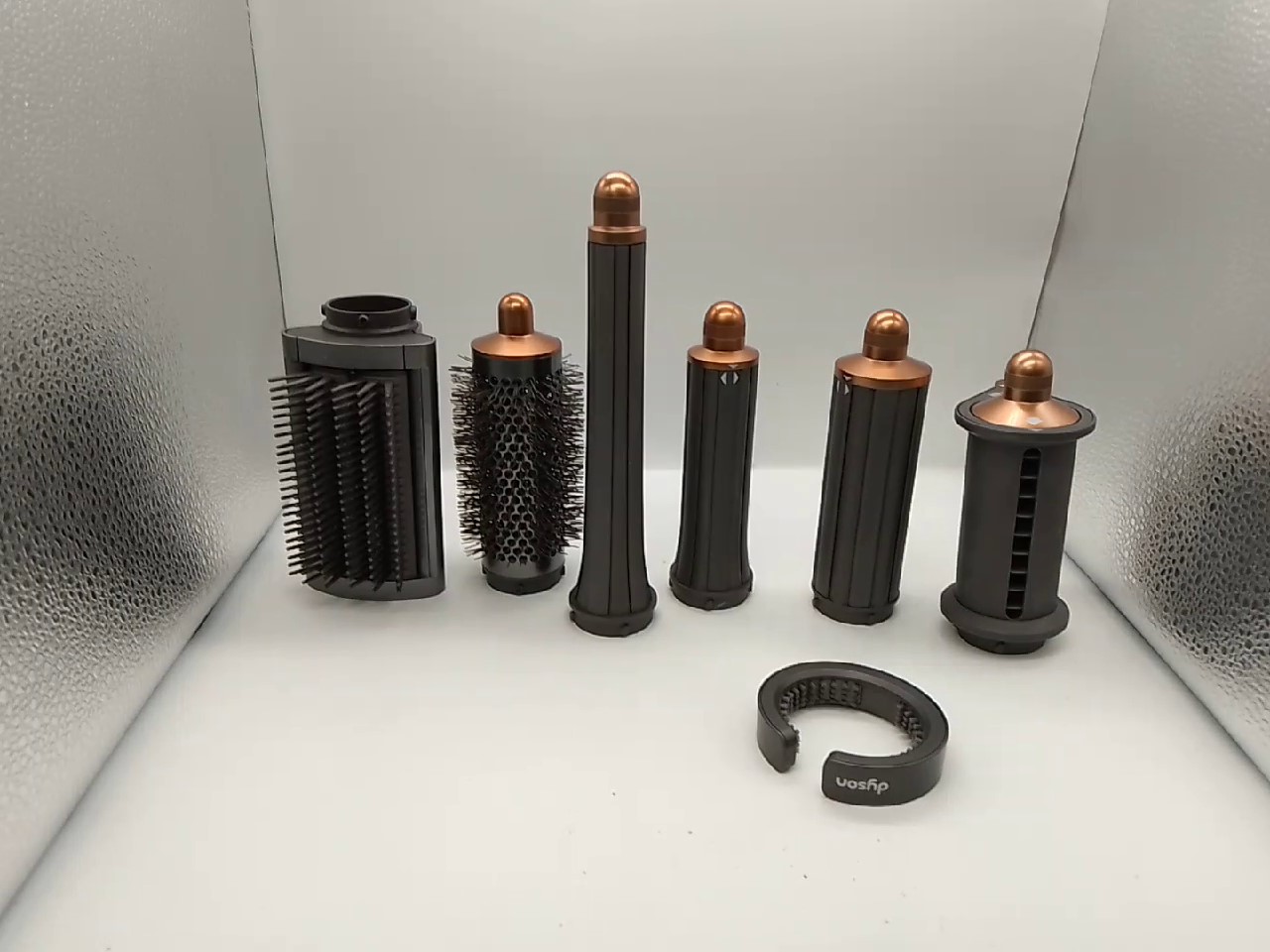 Dyson Long Hs05, mit 6 Aufsätze | Koffer | Zustand: Sehr Gut – Bild 2