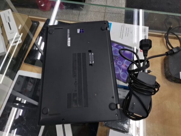 Lenovo Thinkpad T470s Core I7-6600 | 8.00 GB Ram 512 GB SSD .Windows 10 Test1234 Pin  | Zustand: Gut – Bild 4