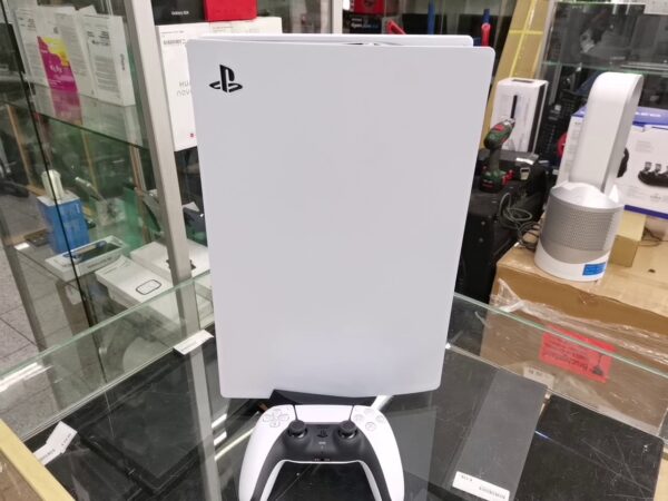 Sony PS5 825GB Disc Edition | Zustand: Sehr Gut | Farbe: weiss – Bild 3