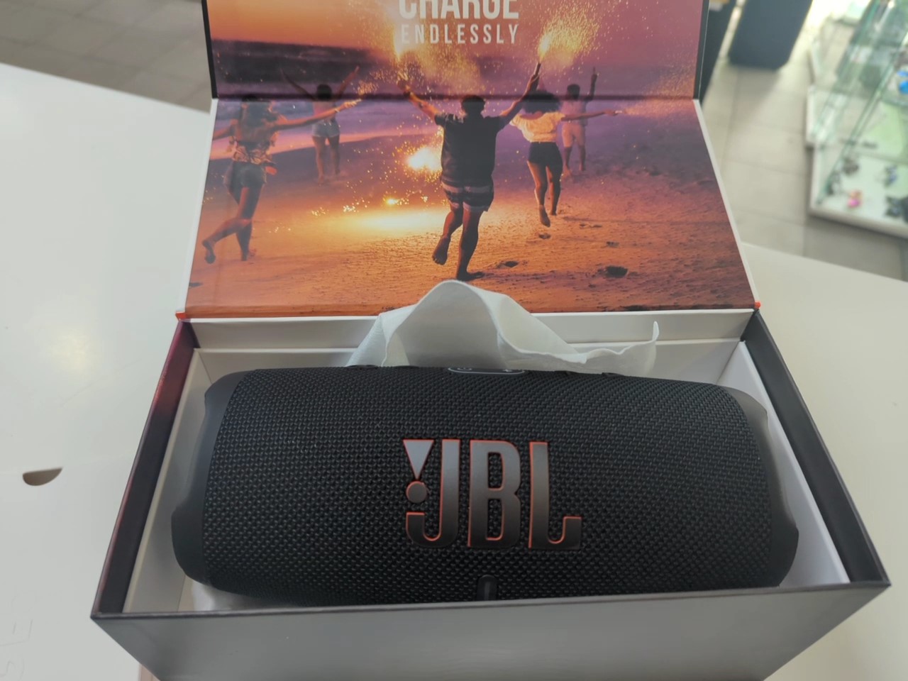 JBL Charge 5 Schwarz | mit Originalverpackung | Zustand: Wie Neu – Bild 3