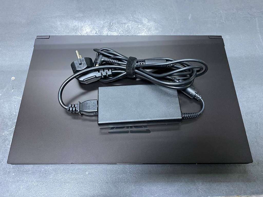 Notebook Hyrican Striker 1650 | 11 Gen. Intel Core i5-11400H 2.70GHz | 8.00GB RAM | 500GB SSD | NVIDIA GeForce RTX 3050 | Win 11 Pro | | Zustand: Sehr Gut – Bild 2