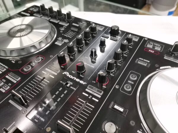 Pioneer Dj Controller DJ-SR  | mit Originalverpackung Zustand Gut | Gebrauchsspuren | Zustand: Gut – Bild 2
