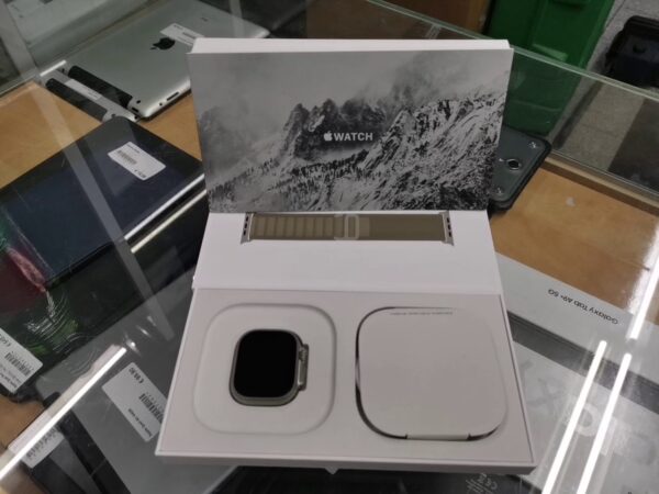Apple Watch Ultra 2 Mit Alpine Loop Medium Olive | mit Originalverpackung  |  Mit Ladegerät  Garantie
Gültig bis: 8 März 2025 | Zustand: Wie Neu – Bild 4