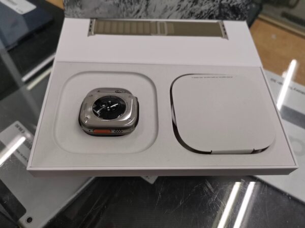 Apple Watch Ultra 2 Mit Alpine Loop Medium Olive | mit Originalverpackung  |  Mit Ladegerät  Garantie
Gültig bis: 8 März 2025 | Zustand: Wie Neu – Bild 5