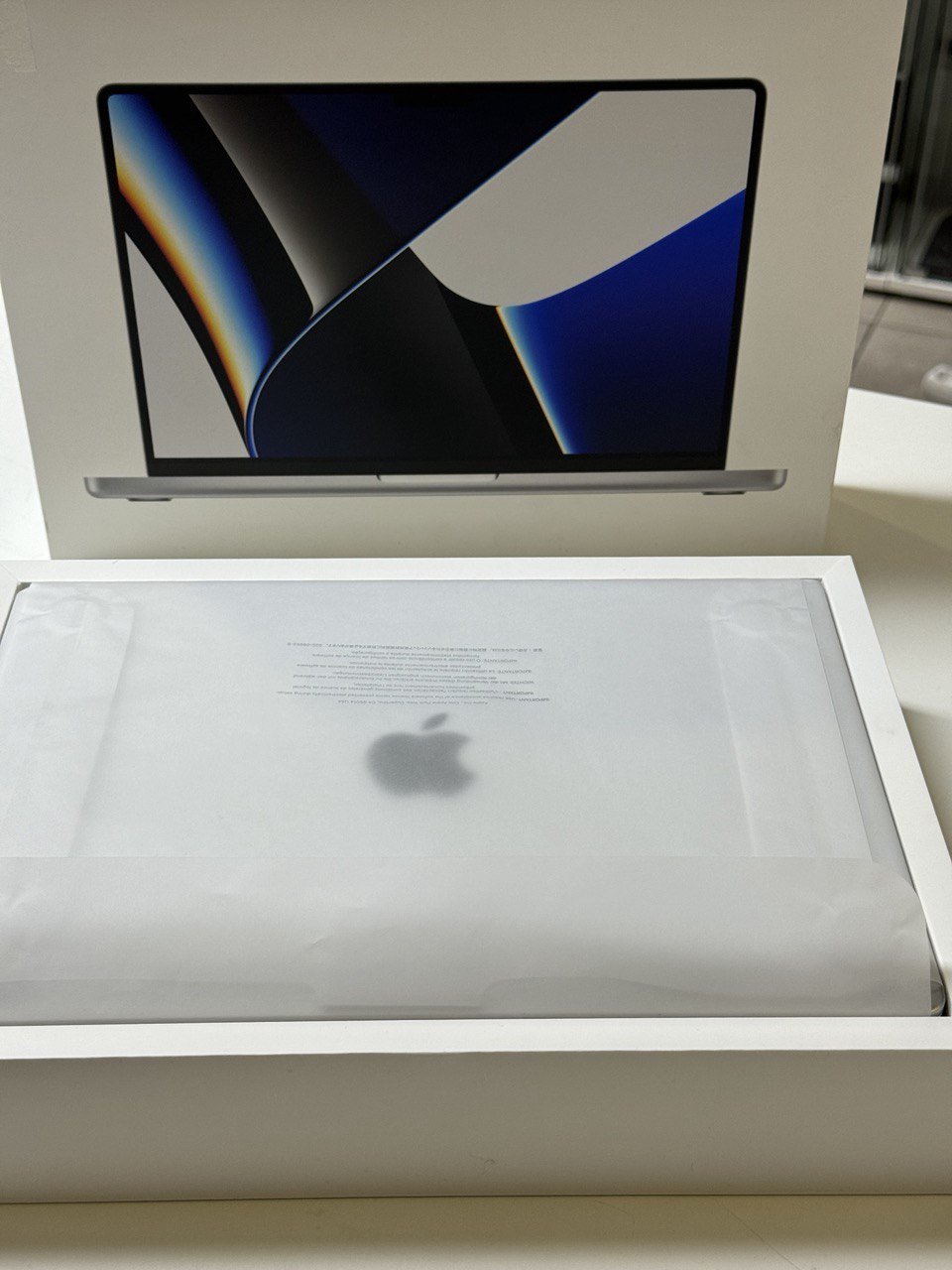 Apple Macbook Pro 14.2" 2021 Silber, M1 Pro | 16GB RAM | 1TB SSD | DE | 2 Ladezyklen | War nur aufgemacht zum Testen | mit Verpackungrn | Zustand: Wie Neu – Bild 5