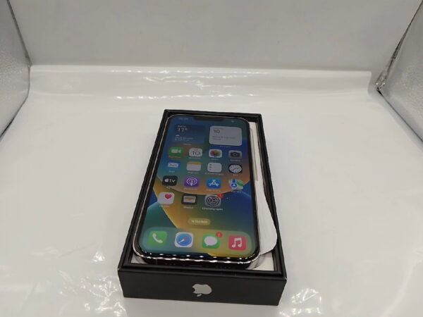 iPhone 13 Pro 1TB | mit Originalverpackung | Zerkratzt  | SimLock: Frei | Zustand: Gut | Farbe: weiss | Akku: 90% – Bild 5