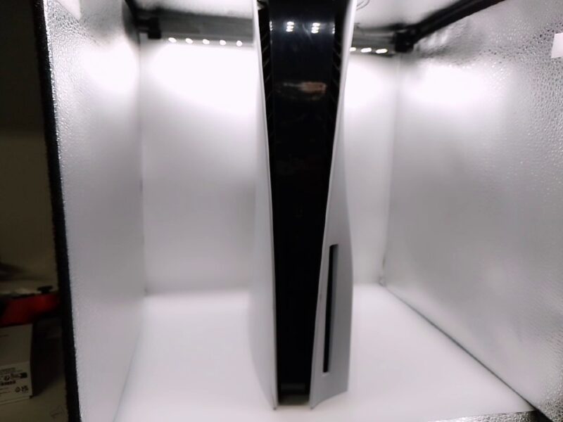 Sony PS5 825GB Disc Edition | mit Originalverpackung | Kleiner bruch im gehäuse! | Zustand:: Gut | Farbe: weiss – Bild 4