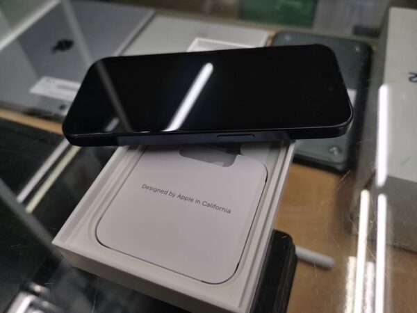 iPhone 15 Pro 256GB | mit Originalverpackung  |  Garantie
Gültig bis: 7 Mai 2025 Kleine Diele Auf Rahme  | SimLock: Frei | Zustand: Gut | Farbe: schwarz – Bild 4