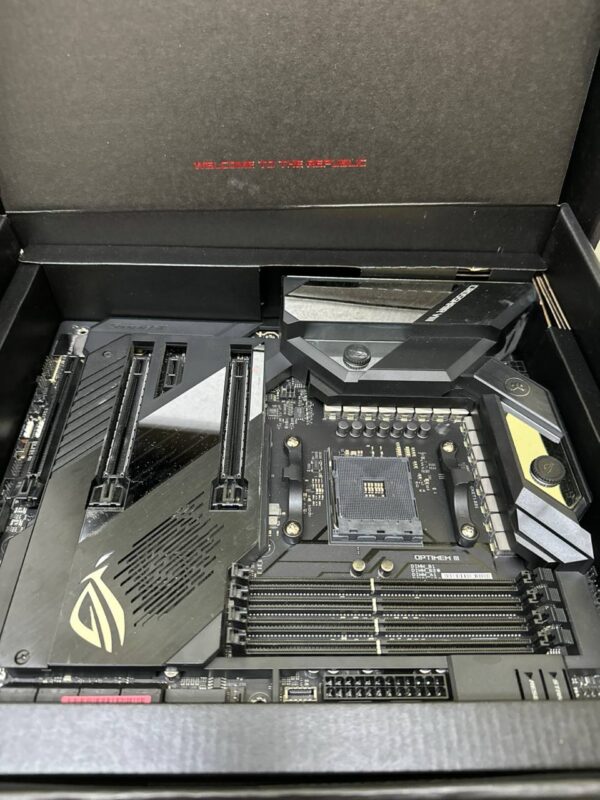 Gaming-Mainboard ASUS ROG Crosshair VIII Formula | mit Originalverpackung | Zustand: Neu – Bild 3