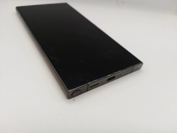 Samsung Galaxy S24 Ultra 1TB | Samsung Garantie bis 29-01-2026 | Kratzer | Sieh Foto | SimLock: Frei | Zustand: Gut | Farbe: schwarz – Bild 3
