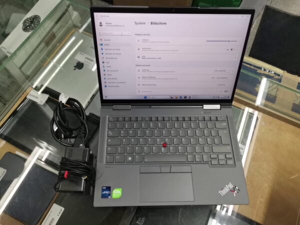 Lenovo Thinkpad X1 Yoga G8 13th Gen  | Core i7-1370P 32 GB Ram 512 SSD Windows 11 Pro 24 Monate Garantie  |  Mit Ladegerät  | Zustand: Neu – Bild 2
