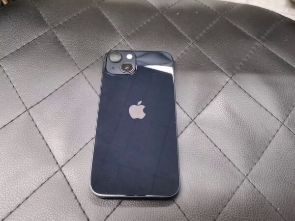 iPhone 13 128GB | Batteriezustand 97% | SimLock: Frei | Zustand: Sehr Gut | Farbe: schwarz – Bild 3