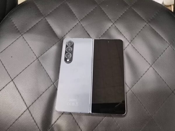 Samsung Galaxy Z Fold 4 512GB | SimLock: Frei | Zustand: Sehr Gut – Bild 3