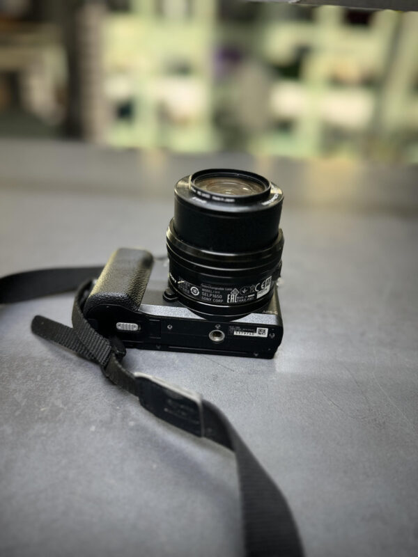 Sony Alpha A5100 digitale 24,3-MP |  mit Objektiv 16–50 mm E-PZ-OSS | Zustand: Sehr Gut – Bild 2