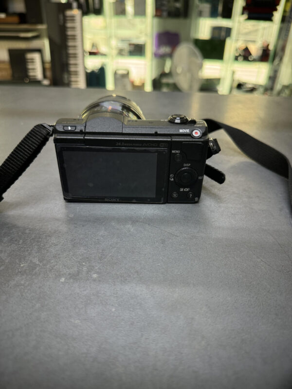Sony Alpha A5100 digitale 24,3-MP |  mit Objektiv 16–50 mm E-PZ-OSS | Zustand: Sehr Gut – Bild 3