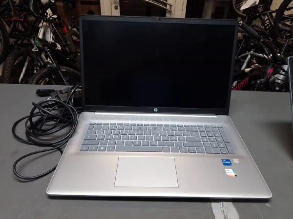 HP Laptop  17,3 Zoll  I5--1335u  | I5--1335u  | 16GB | 1TB  | Zustand: Sehr Gut
