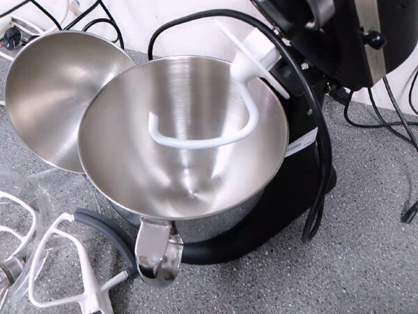 Kitchen Aid Artisan 5ksm185psebk | 4 |8 L | Schwarz |+ zubehör | Neuwertig | NP: € 639 |95 – Bild 2