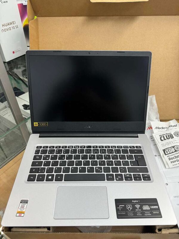 Acer Aspire 1 A114-21-A7VX | AMD 3020e | 4.00 GB Ram |128 GB SSD | Windows 10  | mit Originalverpackung  | Zustand: Wie Neu