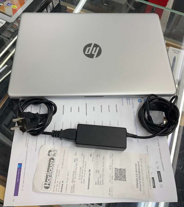 Hp 15s-eq1810 Ng Ryzen 3 3250u  | 8 GB Ram-512 GB SSD.Windows 11 Mit Ladegerät  | Zustand: Sehr Gut – Bild 2