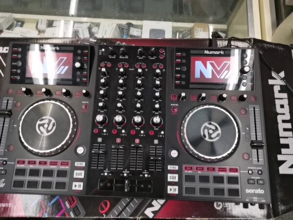 Numark Nv 2 Serato  | 4-kanaliger Controller für Serato-DJ mit Originalverpackung | Zustand: Gut – Bild 2