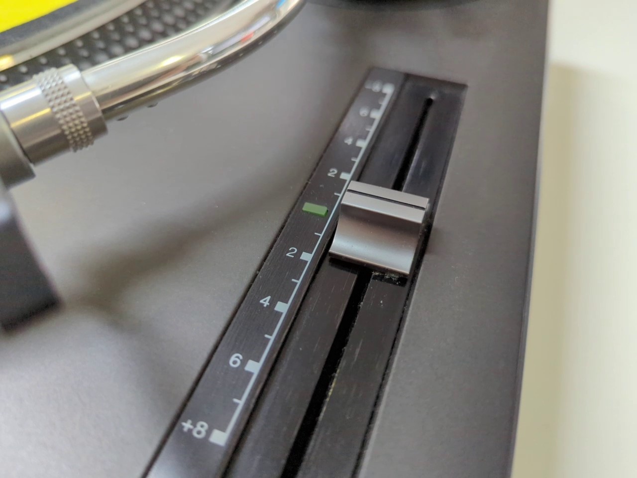 Technics Sl-1200mk2 | Nur Erdungskabel ein wenig angebissen | Perfekter Zustand | Zustand: Wie Neu – Bild 4