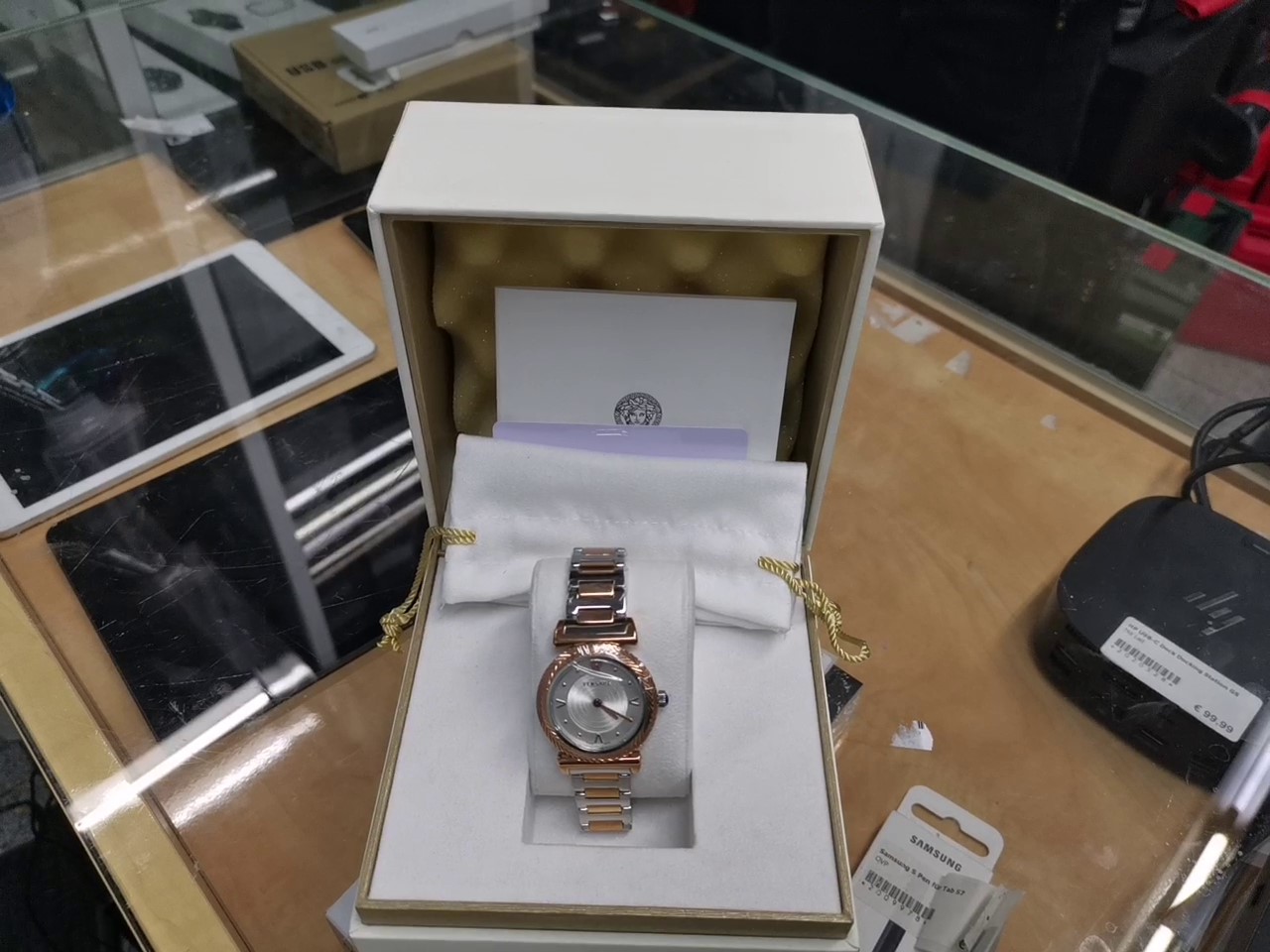 Versace Watch V-Motif | mit Originalverpackung | Zustand: Neu – Bild 3