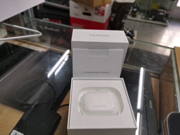 Apple AirPods Pro 2. Generation (USB-C) | mit Originalverpackung Mit Kabel  | Zustand: Wie Neu – Bild 6
