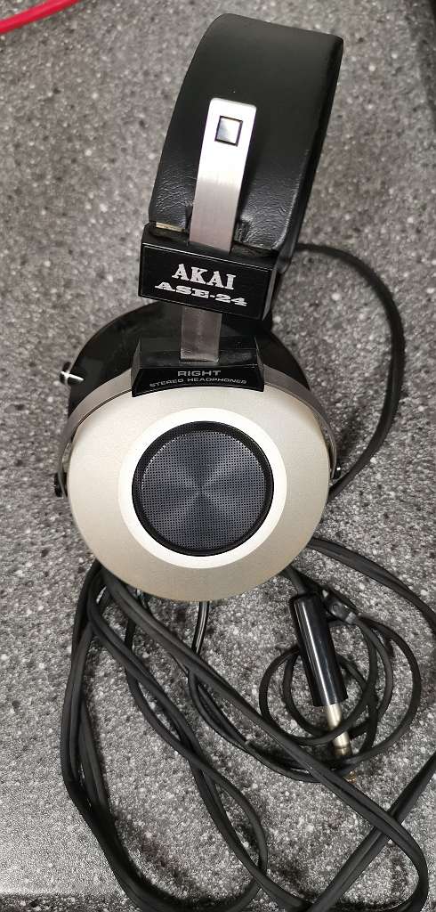 Akai ASE-24 Stereo Headphones/Bügelkopfhörer | Zustand: Gut