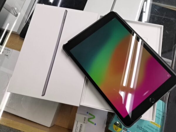 Apple Ipad 9, Space Gray, 64gb | mit Originalverpackung  | Zustand: Sehr Gut – Bild 3