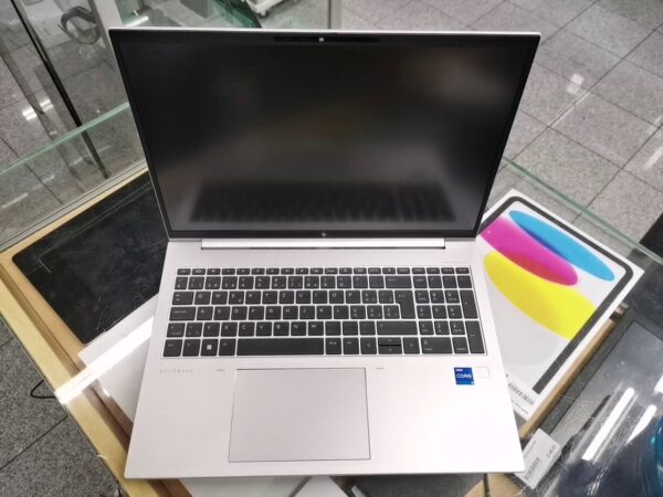 Hp Elitebook 860 G10, Core I5-1335u | 16 GB RAM | 256GB SSD | DE Windows 11 Pro  | Zustand: Sehr Gut