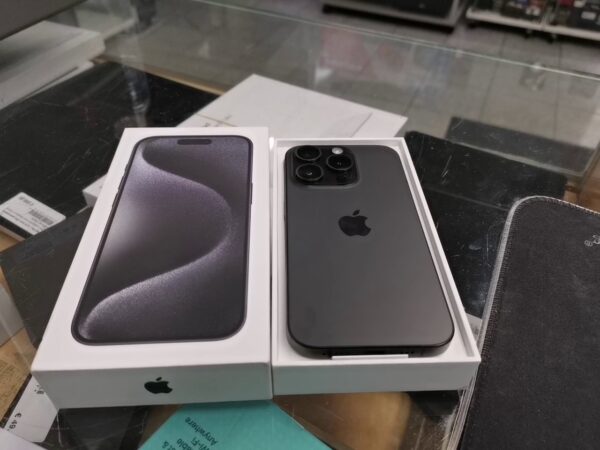 iPhone 15 Pro 256GB | mit Originalverpackung Garantie
Gültig bis: 29 September 2025 | SimLock: Frei | Zustand: Wie Neu | Farbe: schwarz – Bild 7