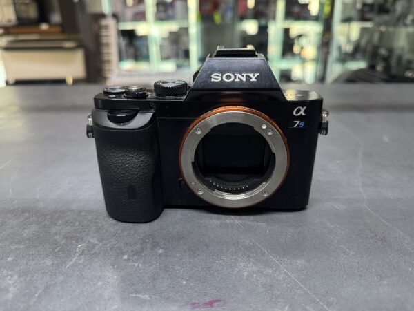 Sony Alpha 7s | display sehr kratz ohne mit Ladegerät mit akku | Zustand: Gut – Bild 4
