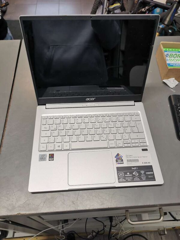 acer swift 3  | Intel Core i5-1035G4 | 8gb ram  | Iris Plus Graphics  | 512GB SSD | Zustand: Sehr Gut