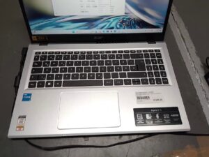 Acer Aspire 3 N23H4  3  | i3-N305 | 8GB RAM  | 256GB SSD  |  intel UHD Grraphics Wie NEU  | Zustand: Sehr Gut