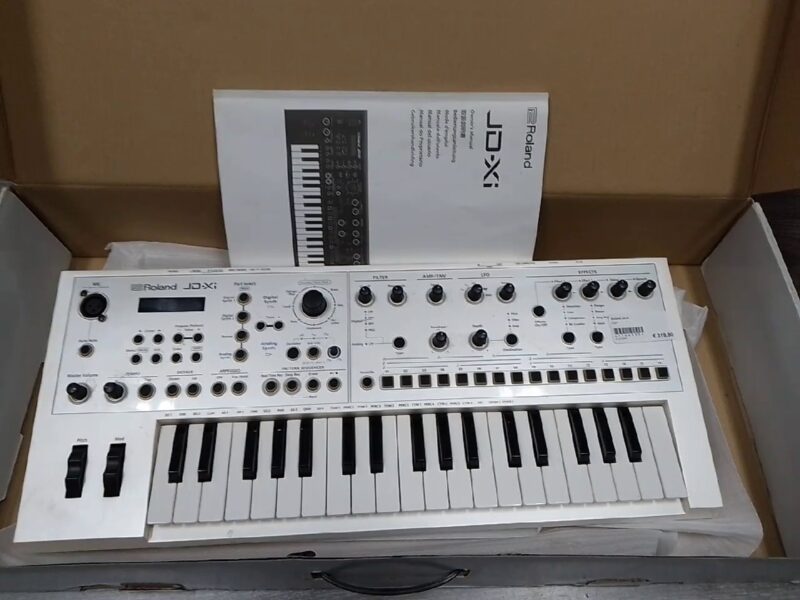 Roland Jd-xi DEFEKT | mit Originalverpackung Ersatzteile oder Für Reperatur! Möglicherweise Netzbuchse Defekt