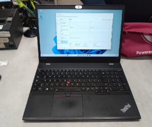 Lenovo T570  17 Zoll , | I5-7300u  | 8GB RAM | 1TB SSD Nvidia Geforce 940mx  2GB  | LTE | DE | Ohne Ladegerät  | Zustand: Sehr Gut