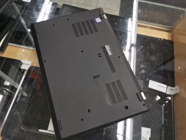 Lenovo T590 Intel Core i7-8565U  | 16 |00GB Ram  | 512GB SSD  | Windows 10  |  15 |6 Zoll  | HDMI  | USB  | Zustand: Sehr Gut – Bild 3
