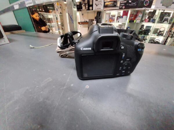 Canon EOS 1300D Kamera | mit Originalverpackung | mit Objektiv EF-S 18-55mm 3.5-5.6 III | ohne Ladegerät  | Zustand: Sehr Gut – Bild 3