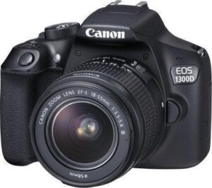 Canon EOS 1300D kamera | mit Objektiv EF-S 18-55mm 3.5-5.6 III | ohne Ladegerät | Zustand: Sehr Gut