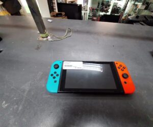 Nintendo Switch | ohne Zubehör  | Zustand: Gut | Farbe: schwarz