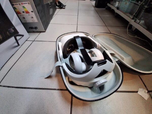 Meta Oculus Quest 2 128GB | HÜLLE GRAU | linker Controller funktioniert schlecht | Zustand: Gut | Farbe: weiss – Bild 3