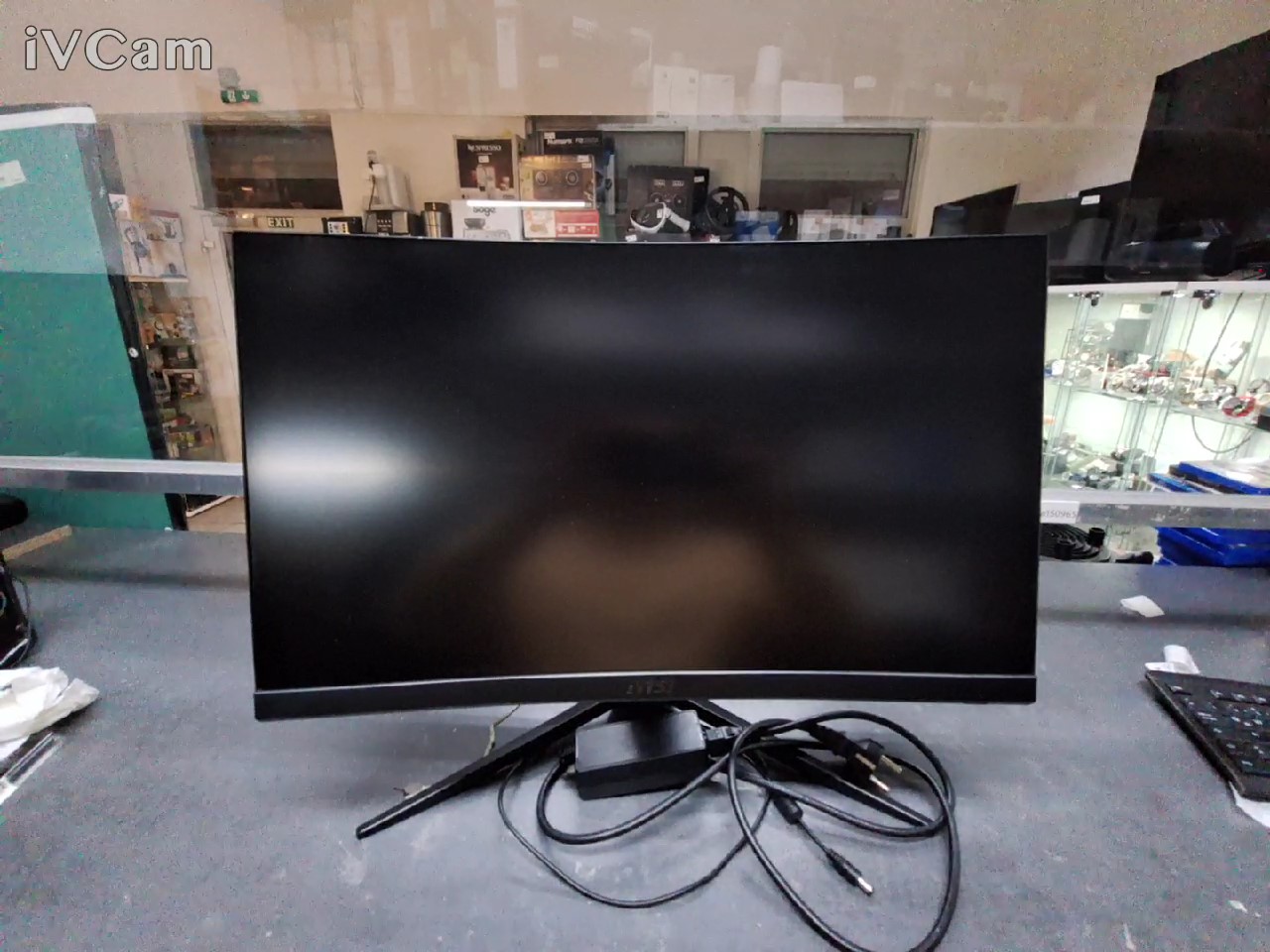 Msi Optix G24C4 Gaming Monitor | 144Hz (1920x1080) | mit mit Ladegerät | ohne Srauber für Fusshalterung(Sieh Foto) | Zustand: Sehr Gut – Bild 3