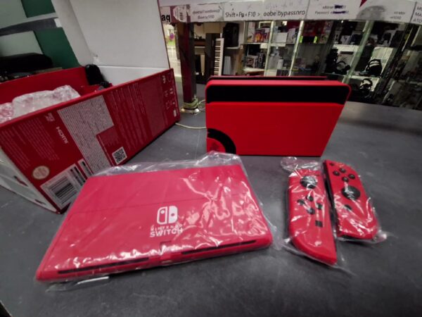 Nintendo Switch OLED Mario Red Edition | mit Originalverpackung  | Zustand: Wie Neu | Farbe: rot – Bild 4