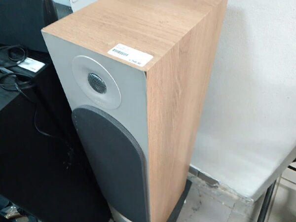 focal Chora 826 1st | Standlautsprecher  | Zerkratzt – Bild 5