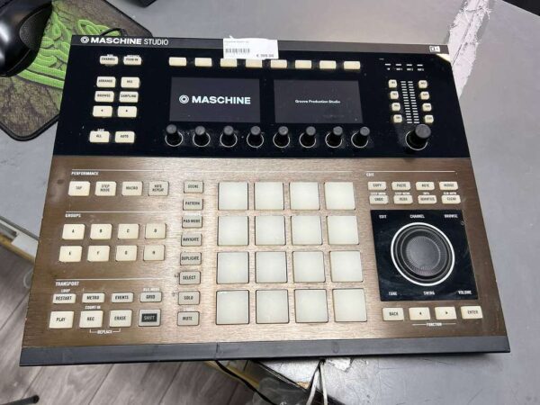 Native Instruments Maschine Studio  N1 | inkl. Adapter | Zustand: Sehr Gut