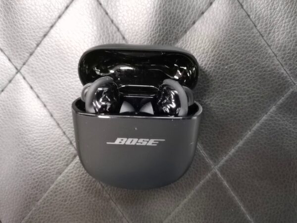 Bose QuietComfort Ultra Earbuds schwarz | Ohne Verpackung  | Zustand: Sehr Gut – Bild 6